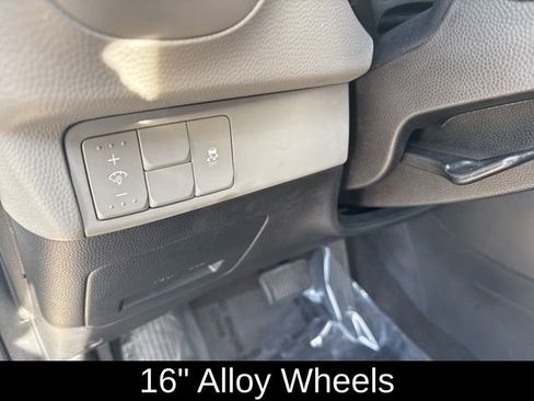 Used 2019 Kia Soul w/ Convenience Package image 18