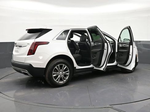 Certified 2023 Cadillac XT5 Premium Luxury w/ Technology Package AWD/4WD image 31