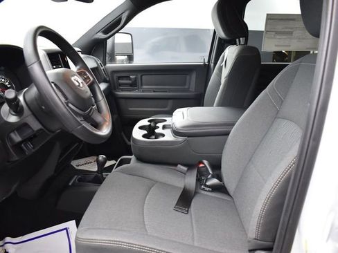 New 2024 RAM 2500 Tradesman w/ Chrome Appearance Group image 34