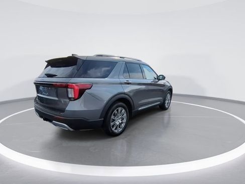 Used 2025 Ford Explorer Platinum RWD image 8