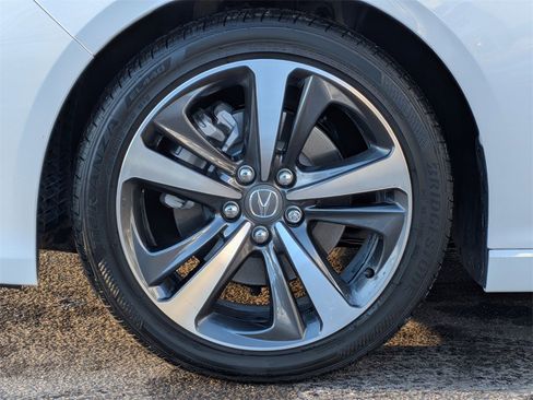 Certified 2025 Acura TLX w/ Technology Package image 10