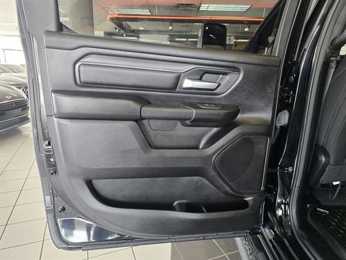 Used 2025 RAM 1500 Tradesman w/ Night Edition AWD/4WD image 9