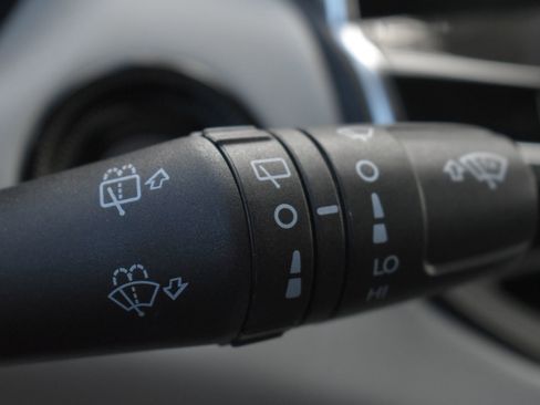 Used 2022 Jeep Compass Limited w/ Elite Group image 24