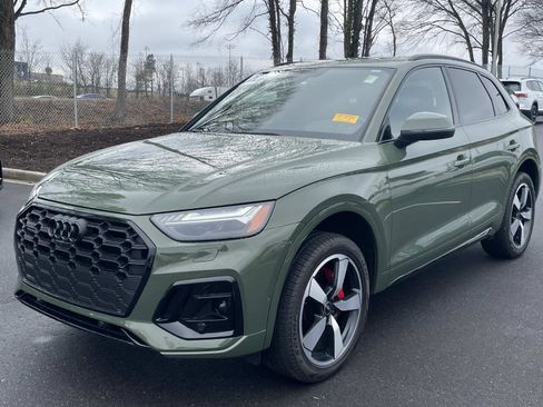 Certified 2024 Audi Q5 2.0T Prestige w/ Prestige Package image 3