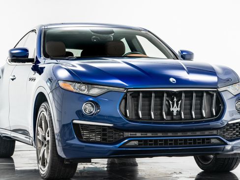 Used 2022 Maserati Levante GT image 3