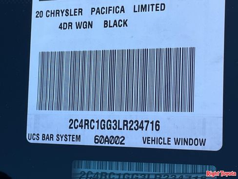 Used 2020 Chrysler Pacifica Limited FWD image 34