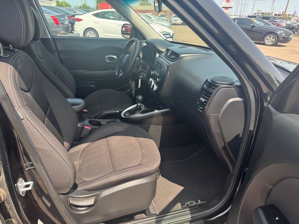 Used 2019 Kia Soul FWD image 17