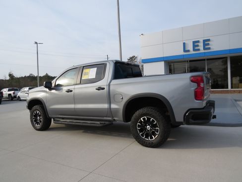 Used 2024 Chevrolet Silverado 1500 ZR2 w/ Technology Package image 3