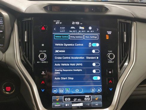 Used 2024 Subaru Outback Limited XT image 11