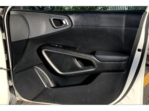 Used 2024 Kia Soul LX w/ Option Group 015 image 23