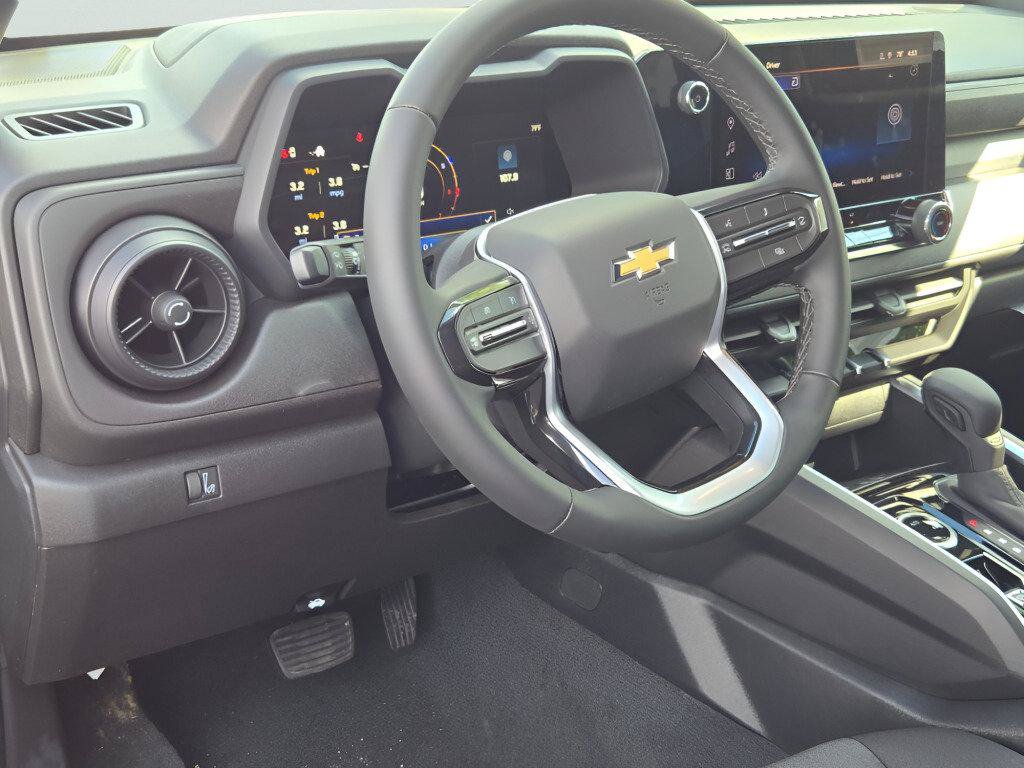 New 2026 Chevrolet Colorado W/T w/ WT Custom Package AWD/4WD image 25