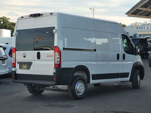 Used 2025 RAM ProMaster 1500 w/ Safety Group image 4