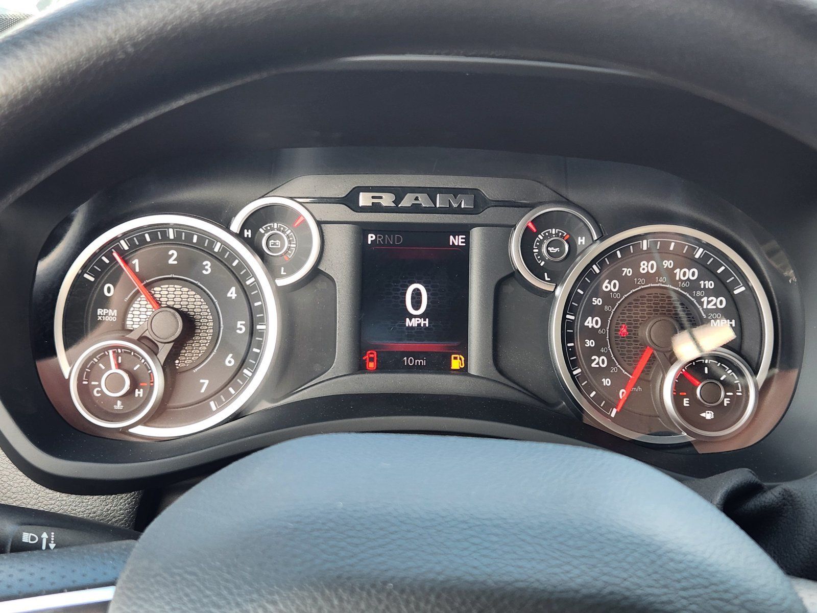 New 2027 RAM 2500 Tradesman AWD/4WD image 15