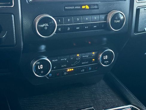Certified 2020 Ford Expedition Limited AWD/4WD image 25