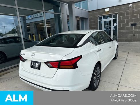 Used 2025 Nissan Altima 2.5 SV FWD image 7