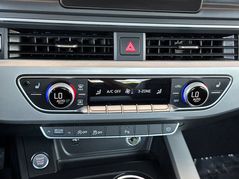Used 2018 Audi A4 Sedan AWD/4WD image 26