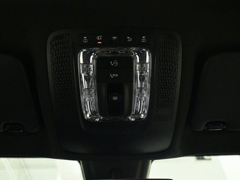 Certified 2023 Mercedes-Benz GLB 250 4MATIC image 17