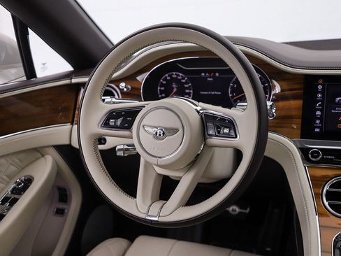 Used 2022 Bentley Continental GT AWD/4WD image 30