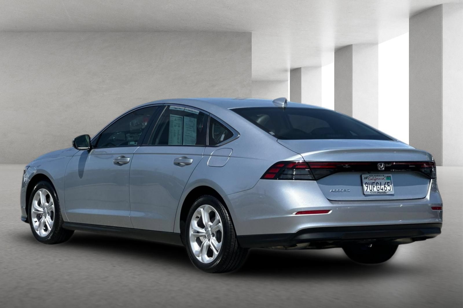 Certified 2025 Honda Accord LX image 6