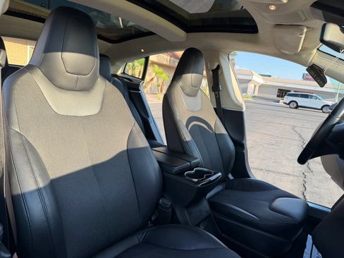 Used 2016 Tesla Model S 70 RWD image 18