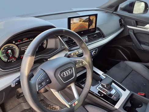 Used 2023 Audi Q5 e Premium Plus w/ Premium Plus Package image 9