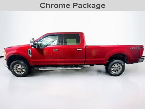 Used 2019 Ford F350 Lariat w/ Chrome Package image 4