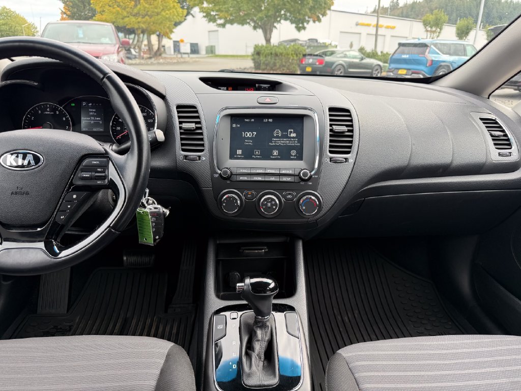 Used 2017 Kia Forte S FWD image 21