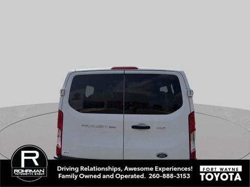 Used 2017 Ford Transit 350 XLT RWD image 6