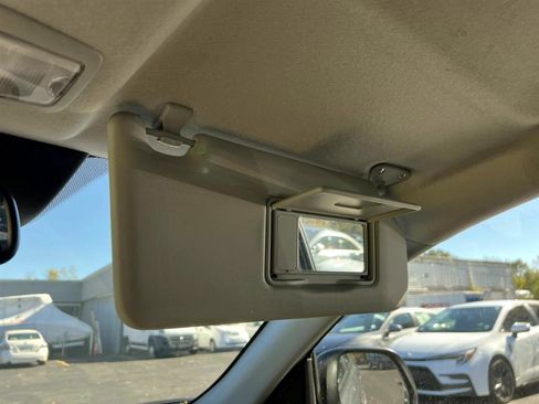 Used 2024 Mitsubishi Outlander Sport SE image 32