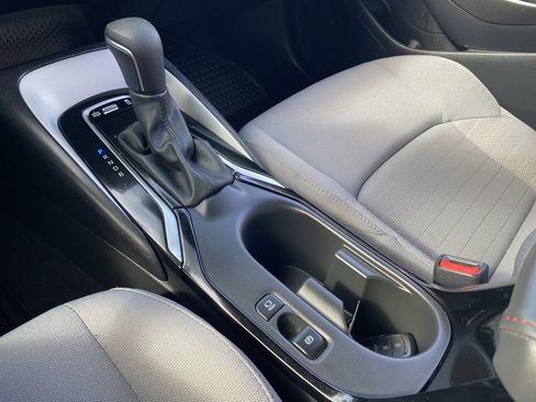 Used 2025 Toyota Corolla SE image 10