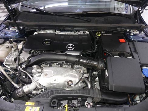 Used 2021 Mercedes-Benz A 220 4MATIC image 12