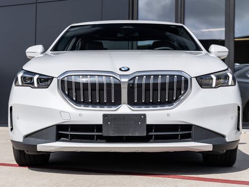 Used 2024 BMW 530i xDrive 530i xDrive image 14