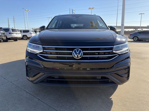Used 2024 Volkswagen Tiguan S image 3