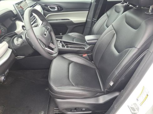 Used 2025 Jeep Compass Limited AWD/4WD image 11
