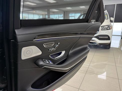 Used 2015 Mercedes-Benz S 63 AMG 4MATIC Sedan image 27