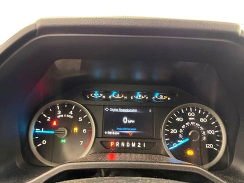 Used 2016 Ford F150 XLT w/ Equipment Group 302A Luxury image 12