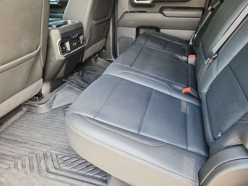 Used 2025 GMC Sierra 2500 AT4X AWD/4WD image 9