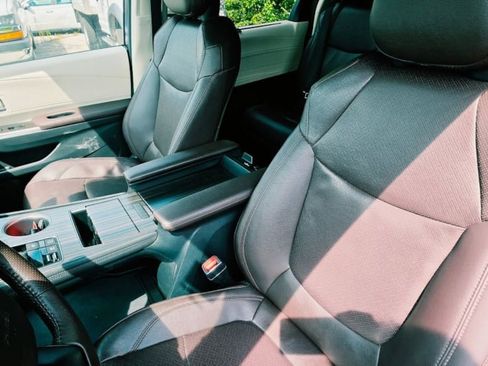 Used 2023 Toyota Sienna Platinum w/ Protection Package (TMS) AWD/4WD image 6