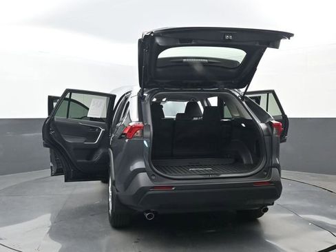 Used 2025 Toyota RAV4 LE FWD image 33