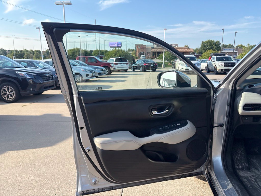 Certified 2025 Honda HR-V EX-L image 9