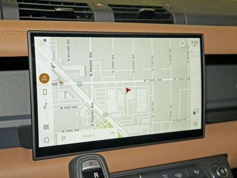 Used 2025 Land Rover Defender 130 X-Dynamic SE image 27