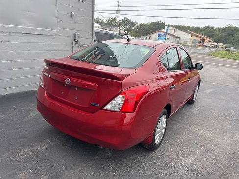 Used 2013 Nissan Versa S Plus FWD image 8
