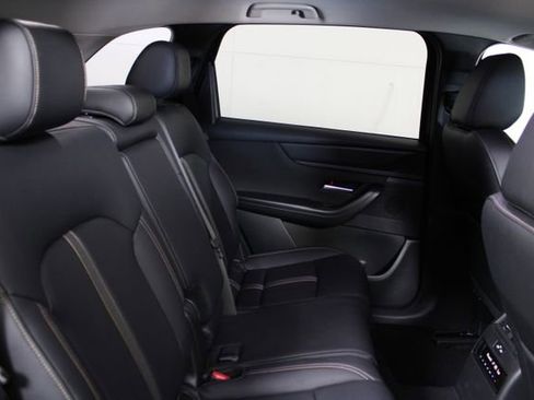 Used 2024 MAZDA CX-90 3.3 Turbo w/ Select Package image 12