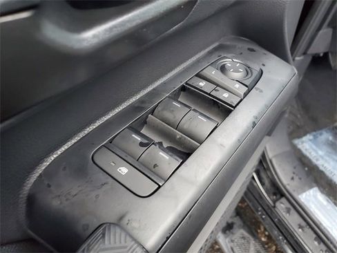 New 2026 Toyota Tacoma SR5 image 15