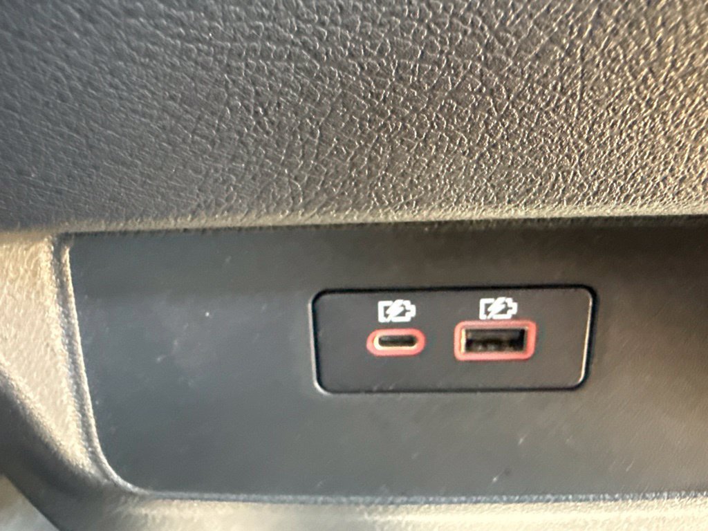 Used 2025 Nissan Frontier SV RWD image 17