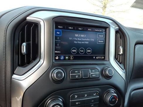 Used 2020 Chevrolet Silverado 1500 LT image 11