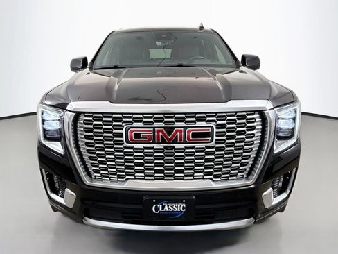 Used 2024 GMC Yukon Denali w/ Denali Reserve Package AWD/4WD image 2