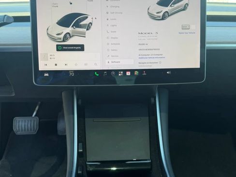 Used 2018 Tesla Model 3 Long Range AWD/4WD image 27