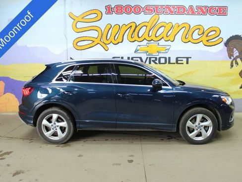 Used 2020 Audi Q3 2.0T Premium Plus AWD/4WD image 1