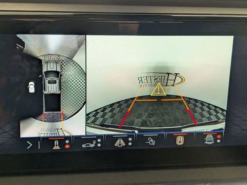 Used 2025 GMC Sierra 2500 Denali AWD/4WD image 22